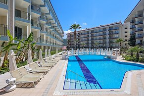 Ramada Hotel & Suites by Wyndham Kusadasi