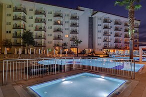 Ramada Hotel & Suites by Wyndham Kusadasi