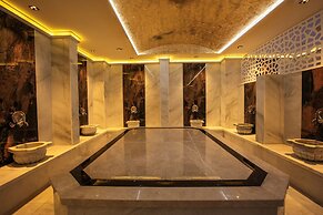 Ramada Hotel & Suites by Wyndham Kusadasi