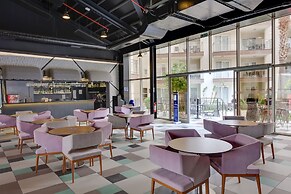 Ramada Hotel & Suites by Wyndham Kusadasi