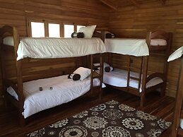 Casa Aura Beachfront Premium Hostel