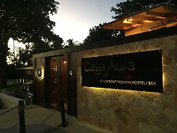 Casa Aura Beachfront Premium Hostel