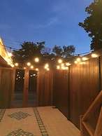 Casa Aura Beachfront Premium Hostel