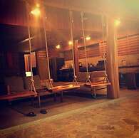 Casa Aura Beachfront Premium Hostel