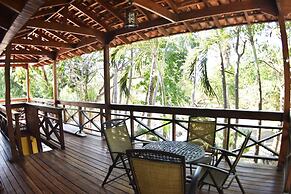 Casa Aura Beachfront Premium Hostel