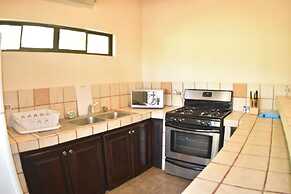 Casa Aura Beachfront Premium Hostel