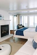 Blue - Inn on The Beach