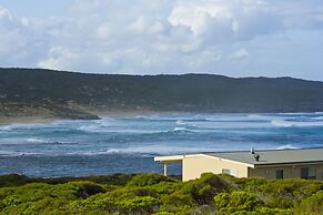 Hanson Bay Wildlife Sanctuary and Cabins