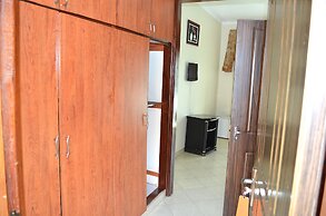 Victoria Travel Hotel