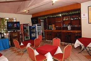 Victoria Travel Hotel