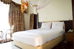 Victoria Travel Hotel