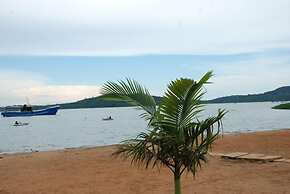 Victoria Travel Hotel