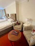 Flambards Hotel