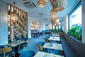 Fine Restaurant & Apartments