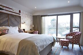 The Boathouse & Riverside Rooms