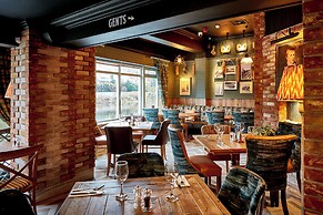 The Boathouse & Riverside Rooms