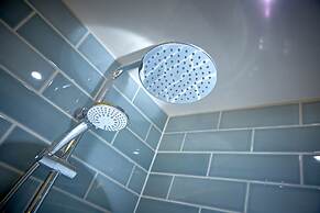 The Boathouse & Riverside Rooms