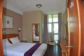 Fasil International Hotel