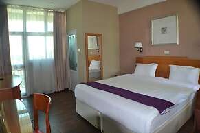 Fasil International Hotel