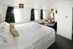 Acacia Boutique Hotel