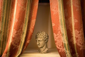 All'ombra della Torre