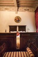 All'ombra della Torre