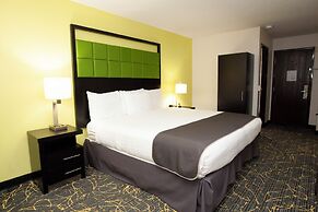 AmericInn by Wyndham Delafield-Waukesha-Milwaukee
