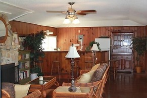 Indian River Lagoon Waterfront Cottages