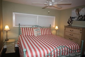 Indian River Lagoon Waterfront Cottages