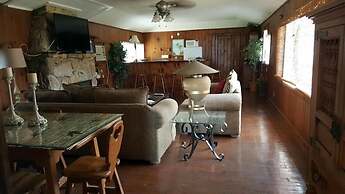 Indian River Lagoon Waterfront Cottages