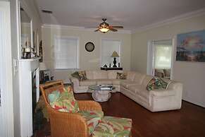 Indian River Lagoon Waterfront Cottages