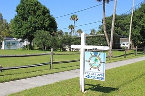 Indian River Lagoon Waterfront Cottages