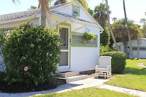 Indian River Lagoon Waterfront Cottages