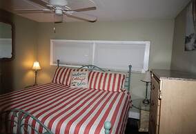 Indian River Lagoon Waterfront Cottages