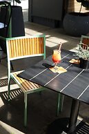 Sir Joseph Banks Hotel