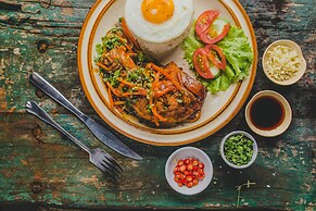 Geminai Hotel & Cafe