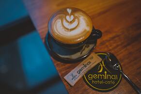 Geminai Hotel & Cafe