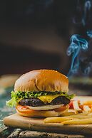 Geminai Hotel & Cafe