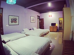 Geminai Hotel & Cafe