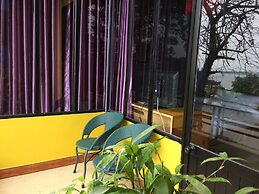 Geminai Hotel & Cafe