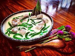 Geminai Hotel & Cafe