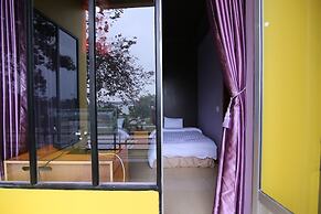 Geminai Hotel & Cafe