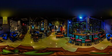 Geminai Hotel & Cafe