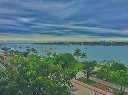 Geminai Hotel & Cafe