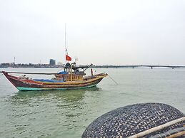 Geminai Hotel & Cafe