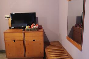 Geminai Hotel & Cafe