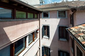 Mercatovecchio Luxury Suites