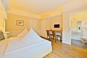 Hotel Weinberg-Schlößchen