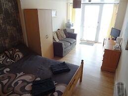 Travellers Rest Motel