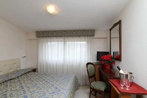 Mondial Park Hotel